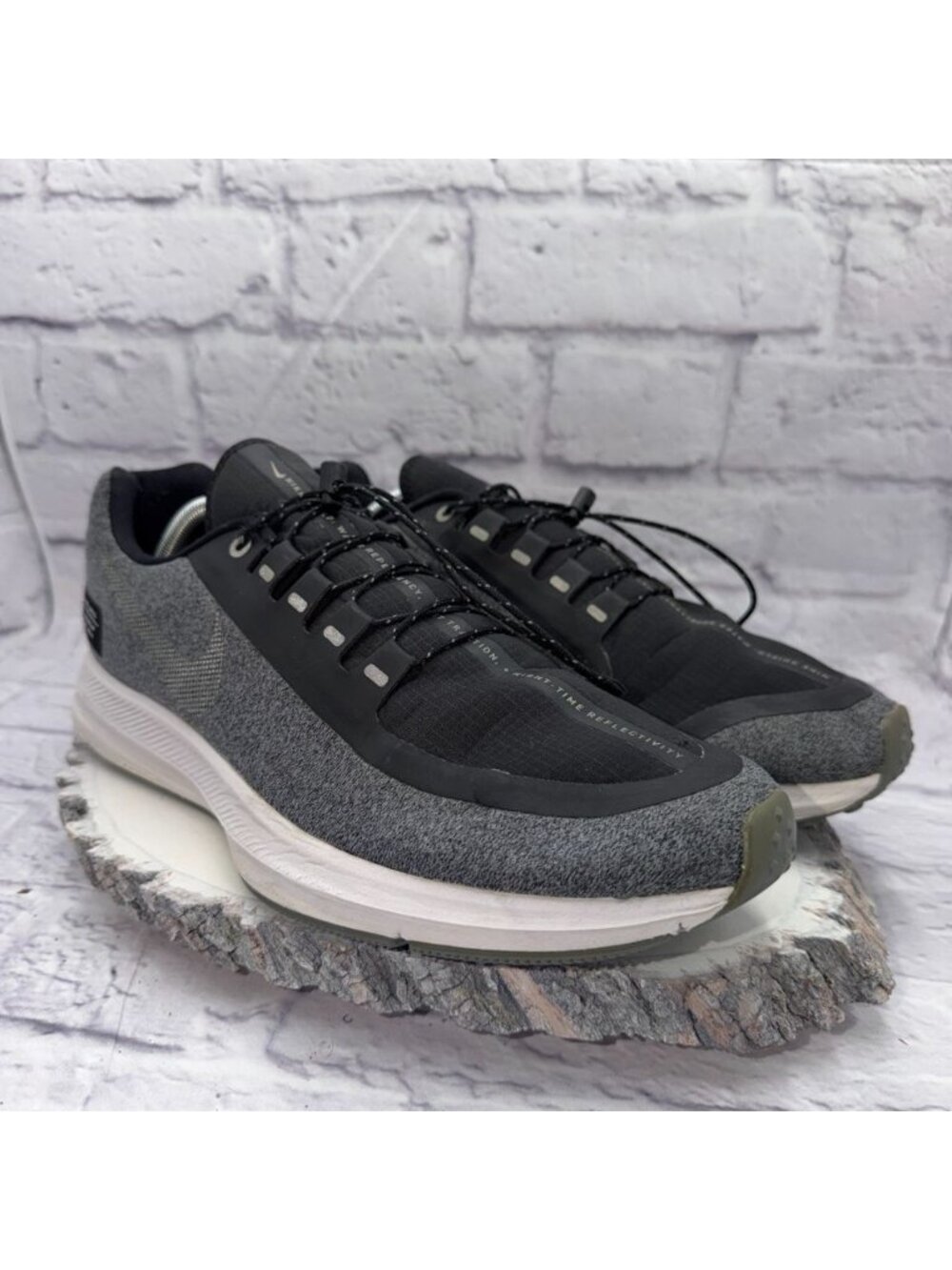 Nike Mens Zoom Winflo 5 Nike Shield Water Repellent Sneakers Size 12 Shoes